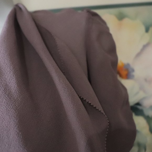 Aritzia T. Babaton Tinsley Blouse 100% Silk - Picture 6 of 9